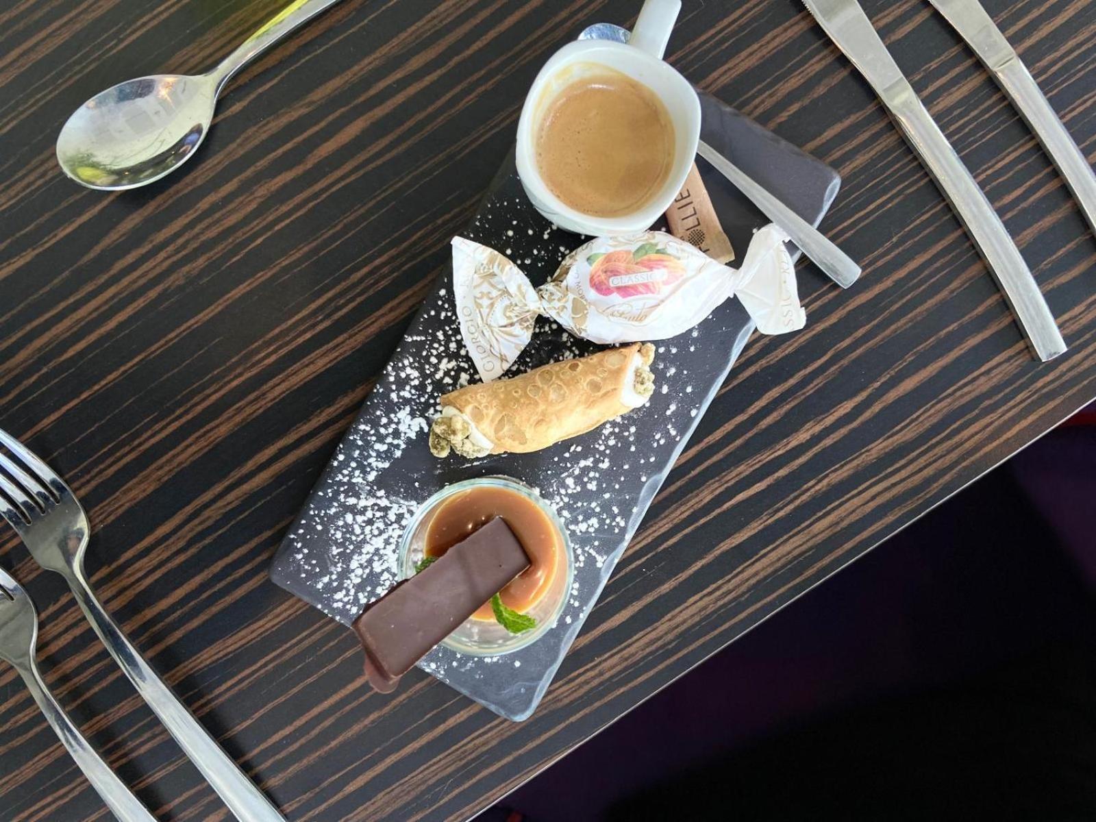 Radisson Blu Hotel, מונפלייה מראה חיצוני תמונה